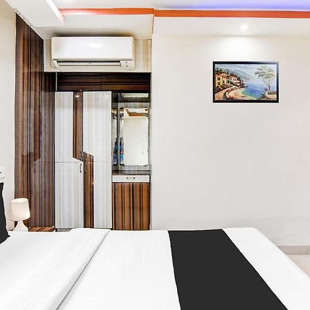 Super Hotel O Tagore Park Ruby Road Calcutta Exteriör bild