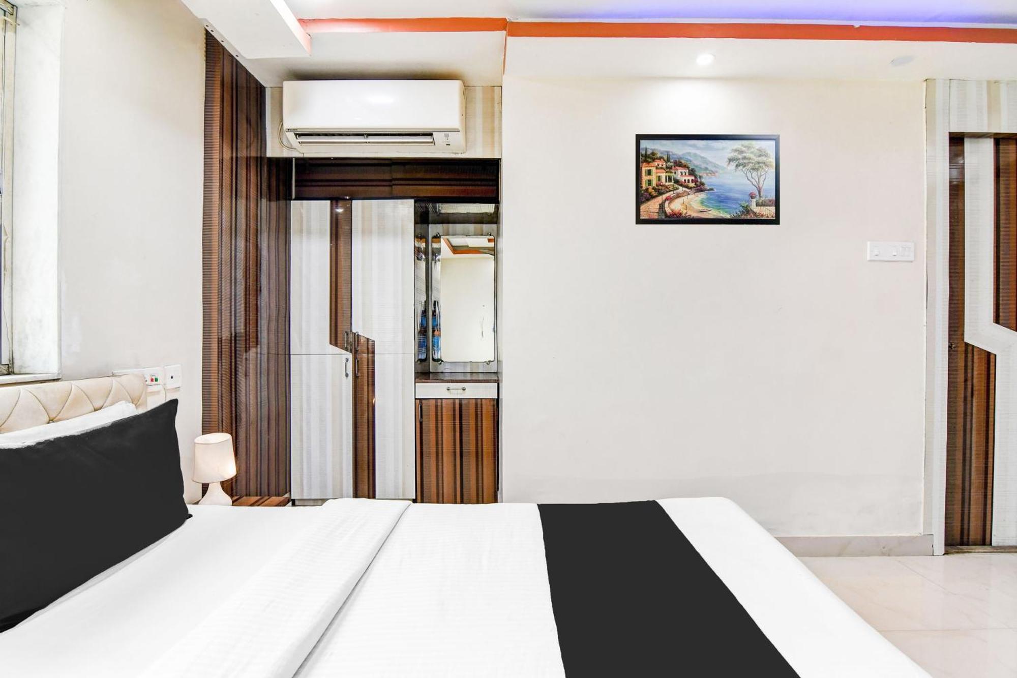 Super Hotel O Tagore Park Ruby Road Calcutta Exteriör bild