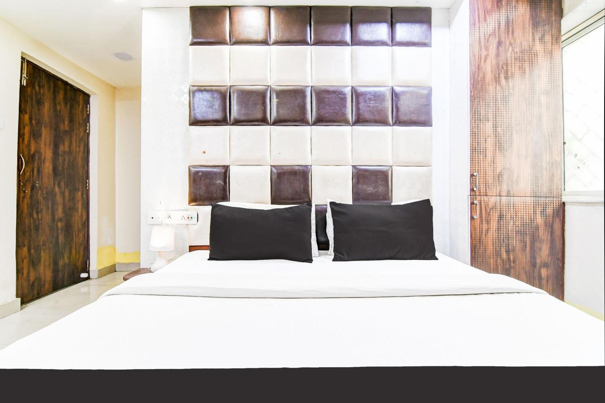 Super Hotel O Tagore Park Ruby Road Calcutta Exteriör bild