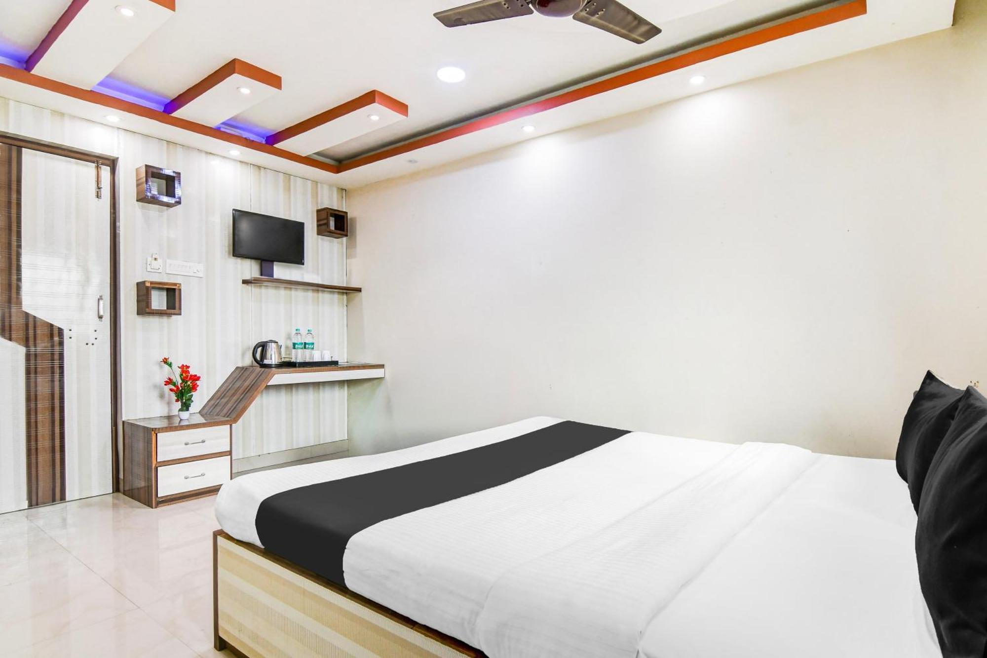 Super Hotel O Tagore Park Ruby Road Calcutta Exteriör bild