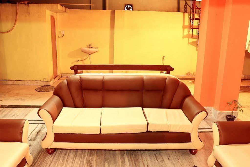 Super Hotel O Tagore Park Ruby Road Calcutta Exteriör bild