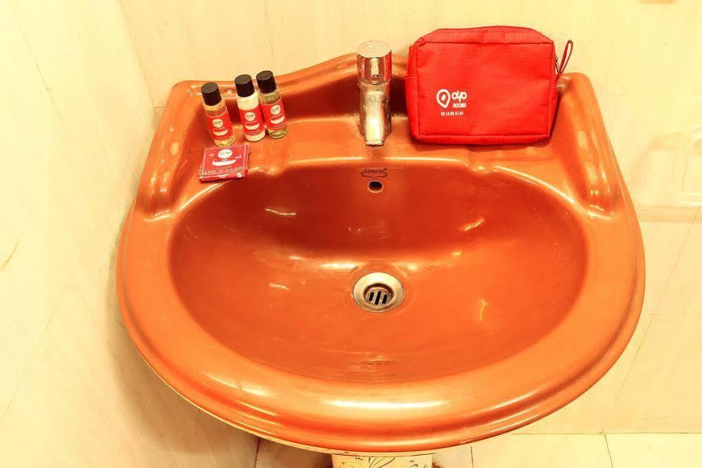 Super Hotel O Tagore Park Ruby Road Calcutta Exteriör bild