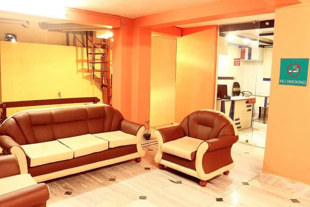 Super Hotel O Tagore Park Ruby Road Calcutta Exteriör bild