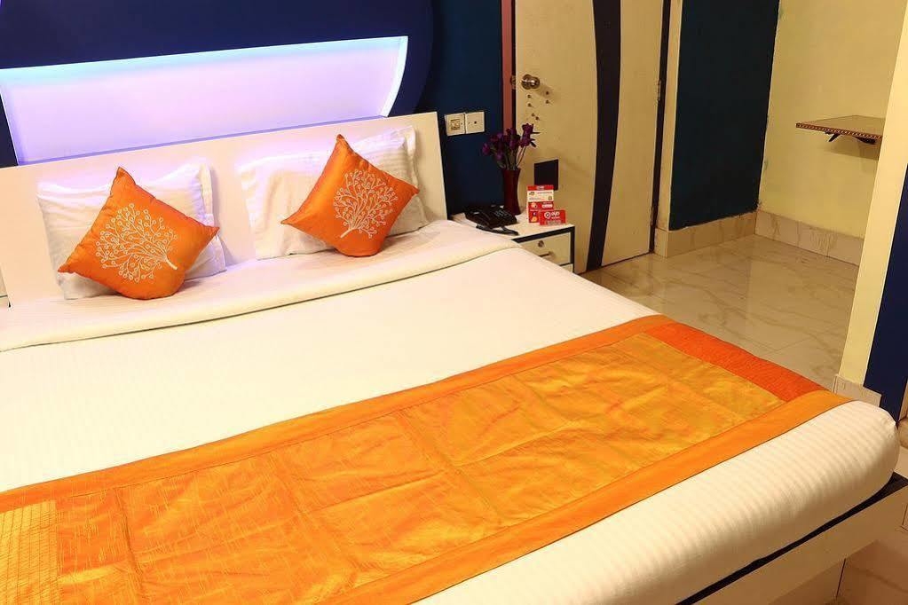 Super Hotel O Tagore Park Ruby Road Calcutta Exteriör bild